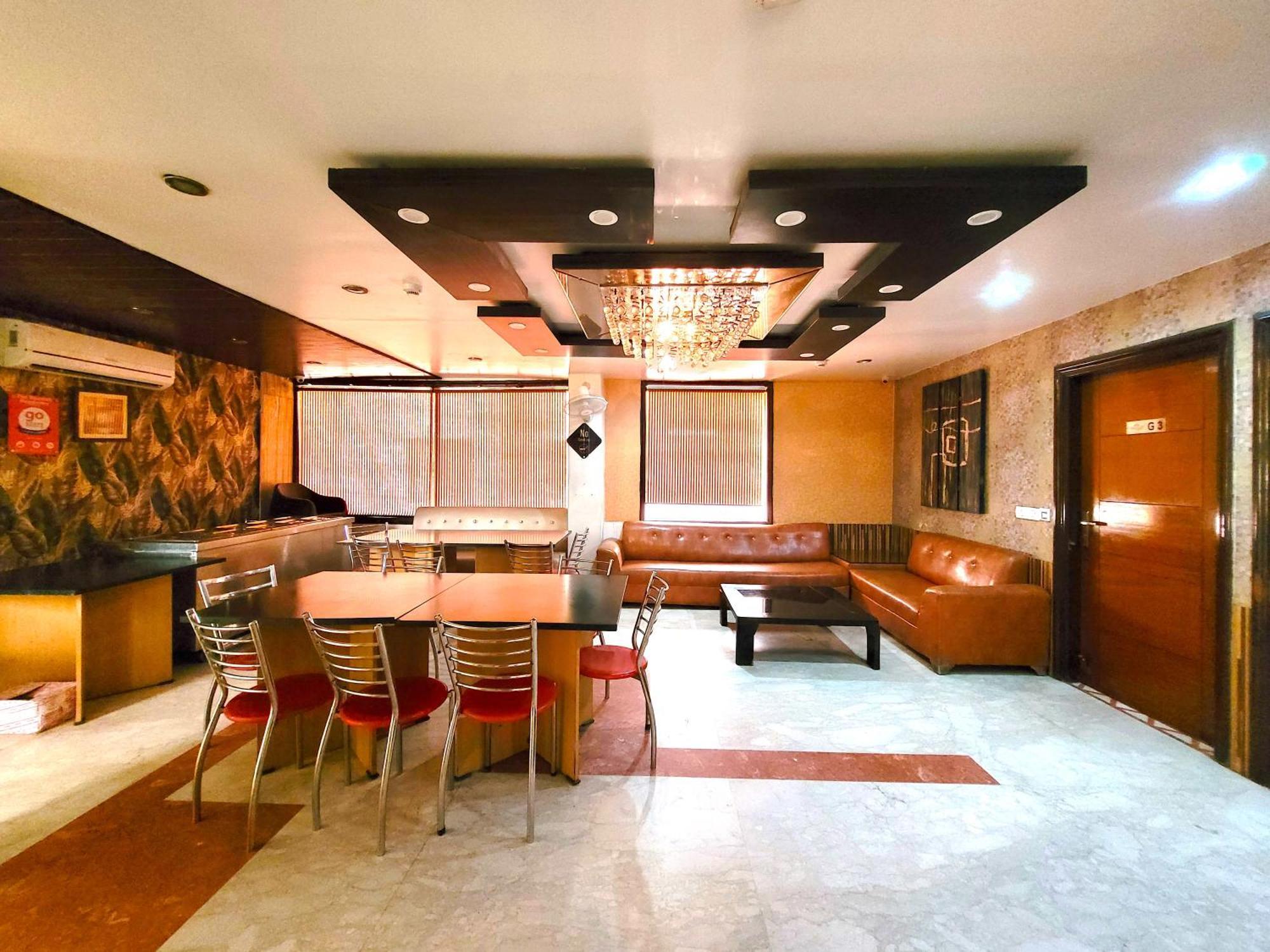 Hotel The Daanish Residency - Karol Bagh Нью-Дели Экстерьер фото