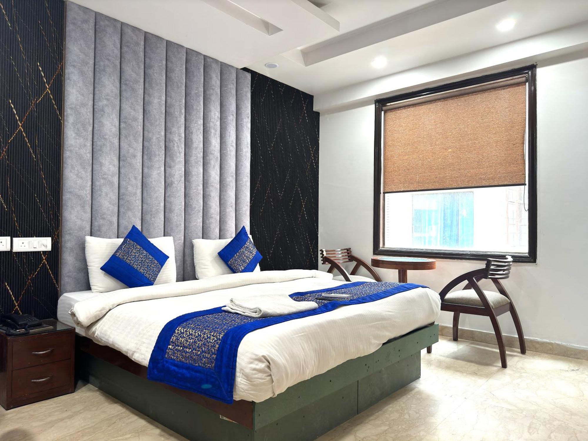 Hotel The Daanish Residency - Karol Bagh Нью-Дели Экстерьер фото
