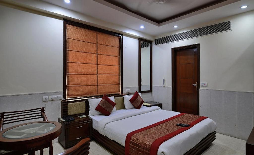 Hotel The Daanish Residency - Karol Bagh Нью-Дели Экстерьер фото